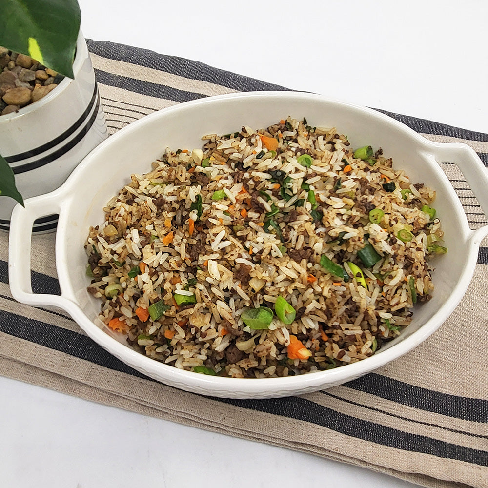 Close-up view of Sogogi yachae-bokkeumbap (Korean beef vegetable fried rice) | Banchan365