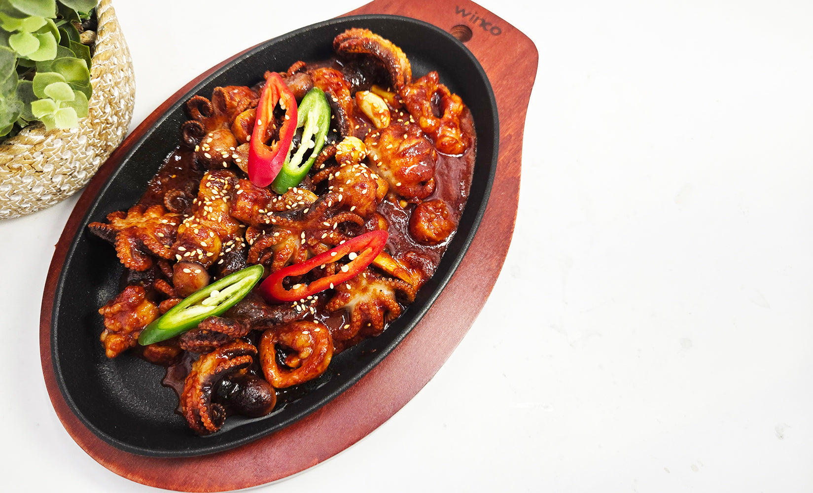 Spicy Garlic Baby Octopus & Large Intestine