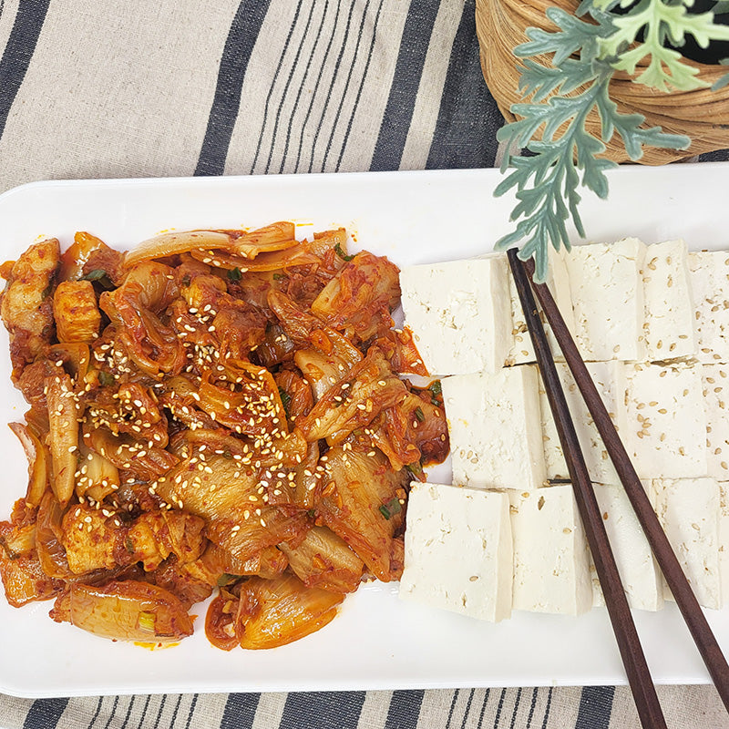 Samgyeopsal dubu-kimchi (Korean pork belly with tofu and kimchi) served and plated | Banchan365