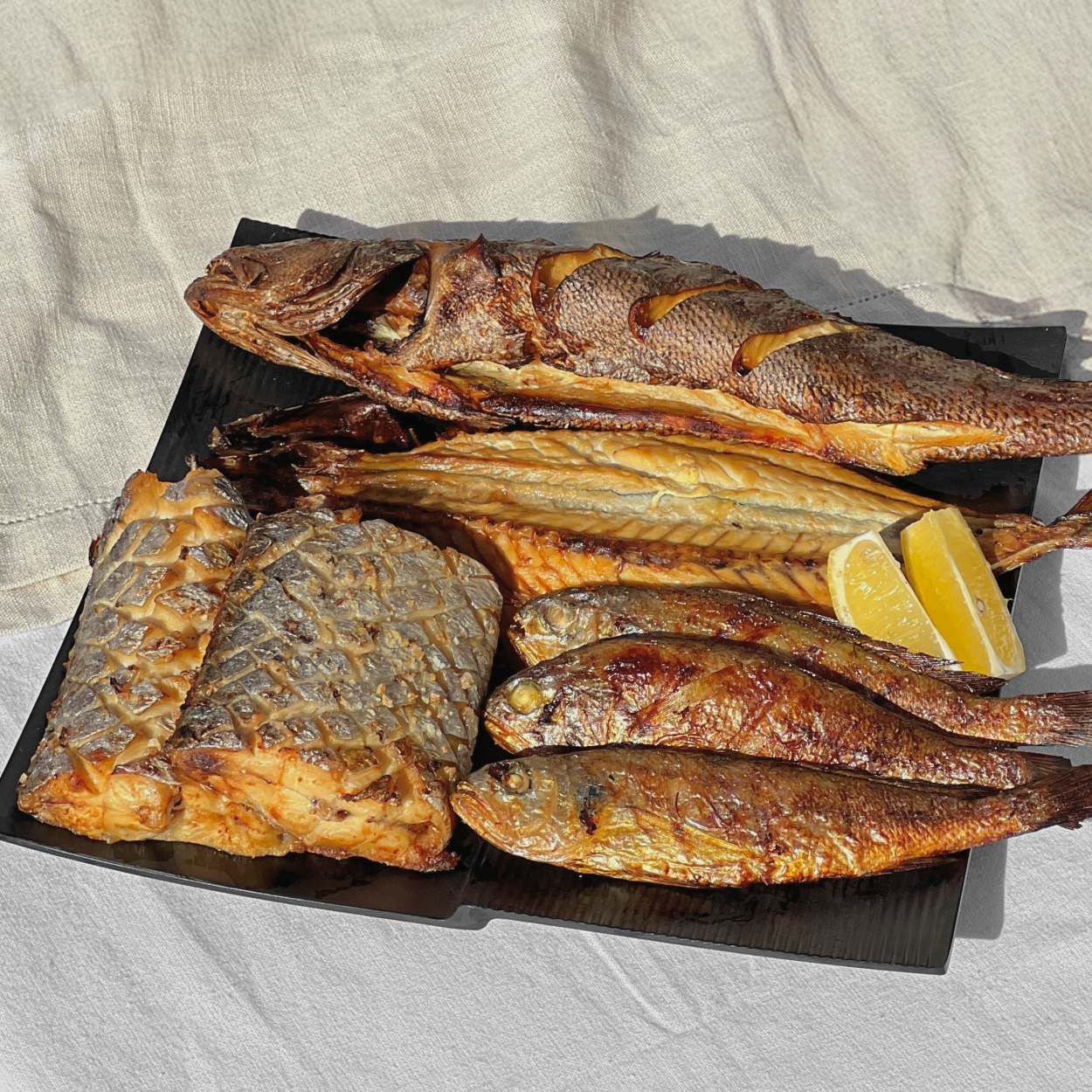 Jagalchi market assorted grilled fish – Korean fish platter, Busan market style – detail view (image 5) | Banchan365