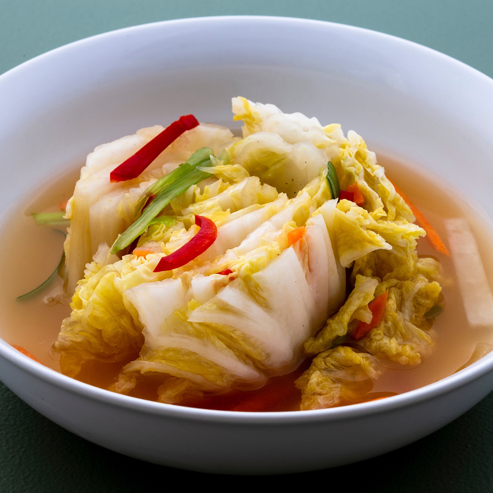 Baek-kimchi (Korean white kimchi, non-spicy) – packaged for delivery | Banchan365