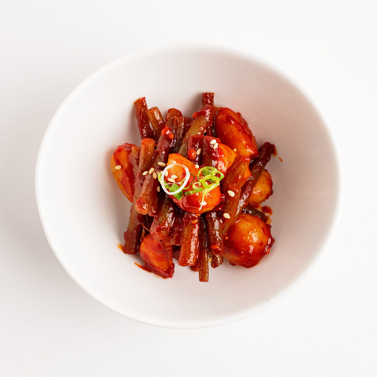 Maneul maneuljjong-muchim (Korean seasoned garlic and garlic scapes) – small family size – packaged for delivery | Banchan365