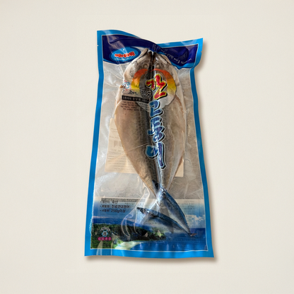 Jeju gan-godeungeo – Korean salted mackerel, ready to grill | Banchan365