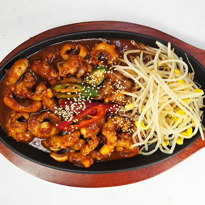 Mugyo-dong nakji-bokkeum (Korean spicy octopus with bean sprout soup) – detail 5) | Banchan365