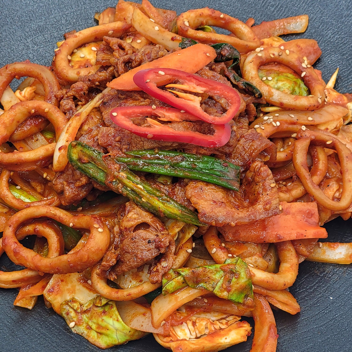 Ojingeo samgyeopsal-bokkeum (Korean stir-fried squid and pork belly) – 1.5 lb – detail view (image 5) | Banchan365